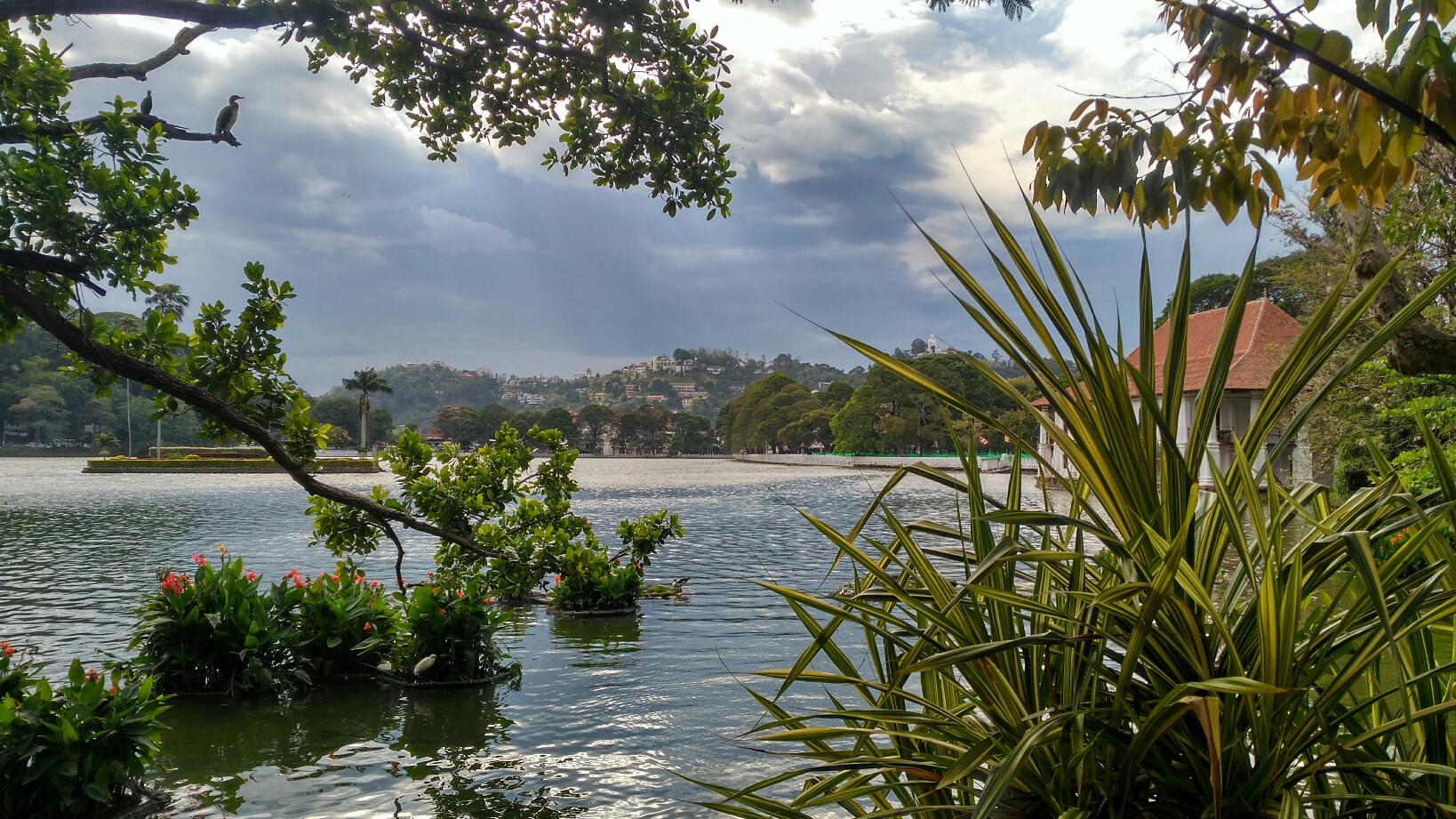 Kandy Lake